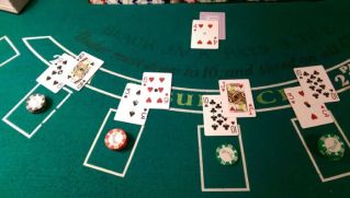 Guide and Do’s and Don’ts of Playing Blackjack at Online Casinos